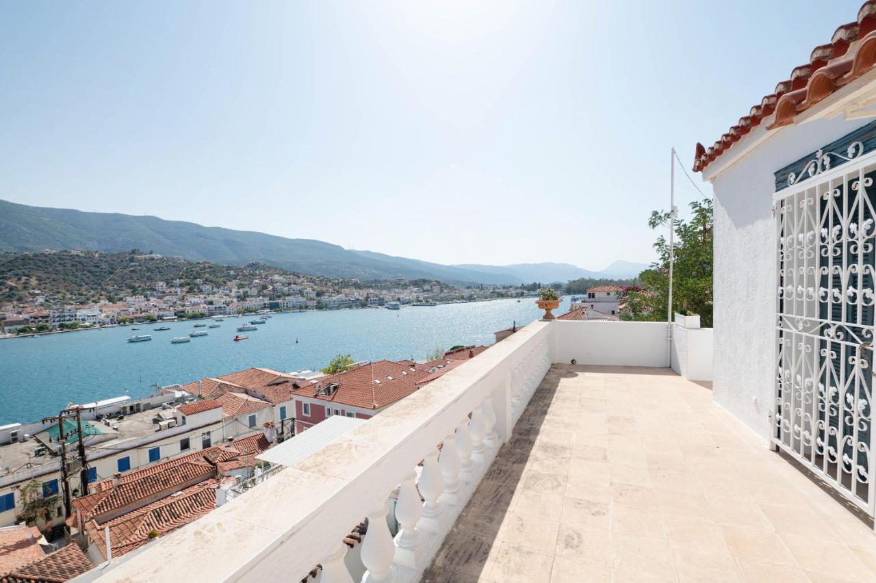 Traditional House Under The Clock Tower With Sweet View Poros Town Екстериор снимка