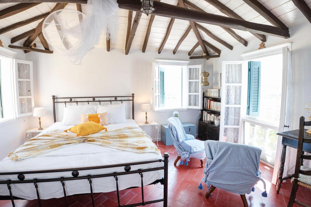 Traditional House Under The Clock Tower With Sweet View Poros Town Екстериор снимка
