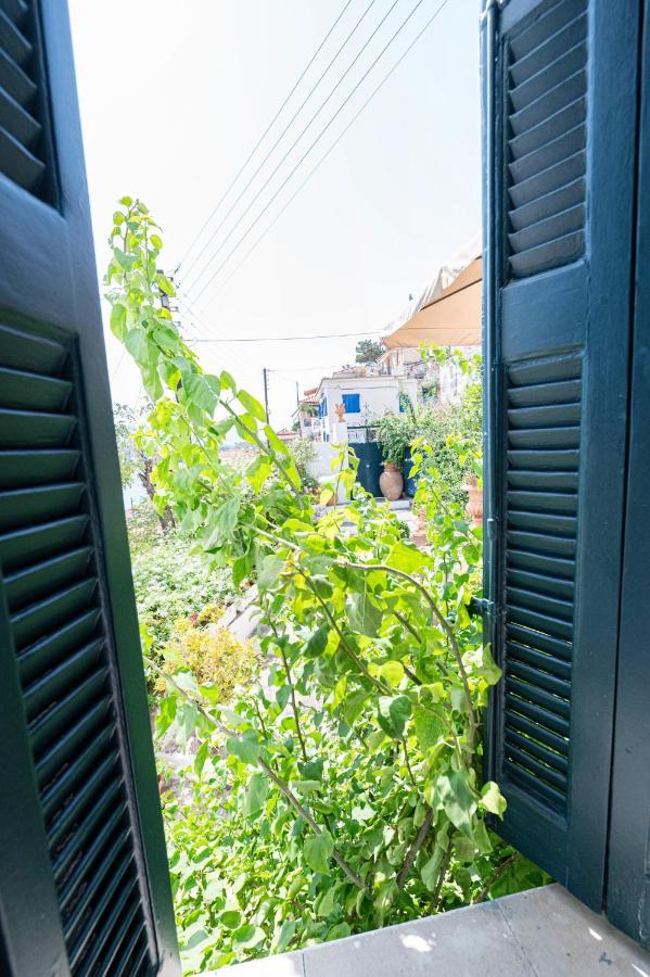 Traditional House Under The Clock Tower With Sweet View Poros Town Екстериор снимка