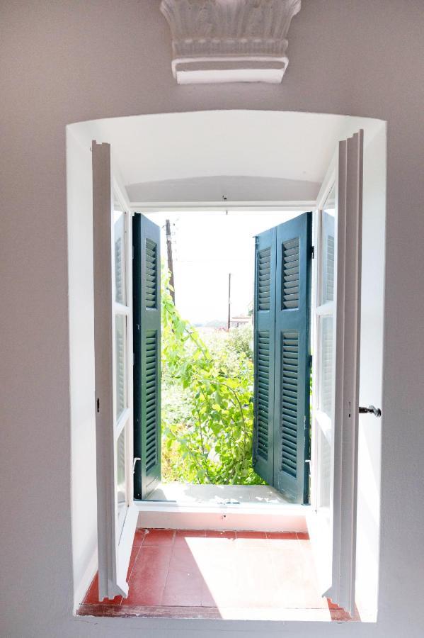 Traditional House Under The Clock Tower With Sweet View Poros Town Екстериор снимка