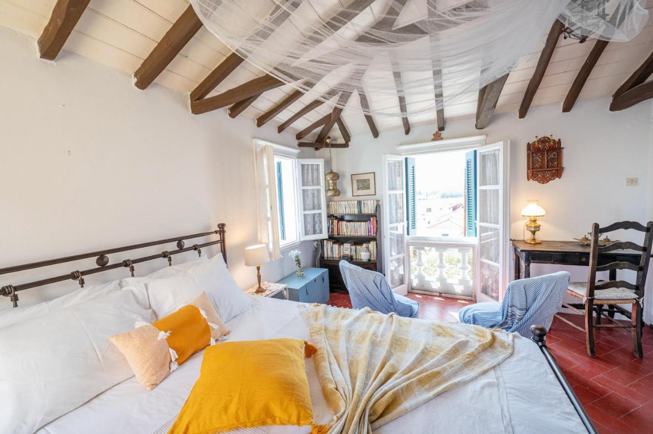 Traditional House Under The Clock Tower With Sweet View Poros Town Екстериор снимка