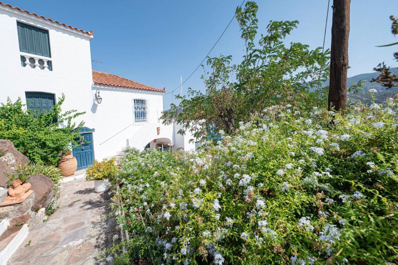 Traditional House Under The Clock Tower With Sweet View Poros Town Екстериор снимка