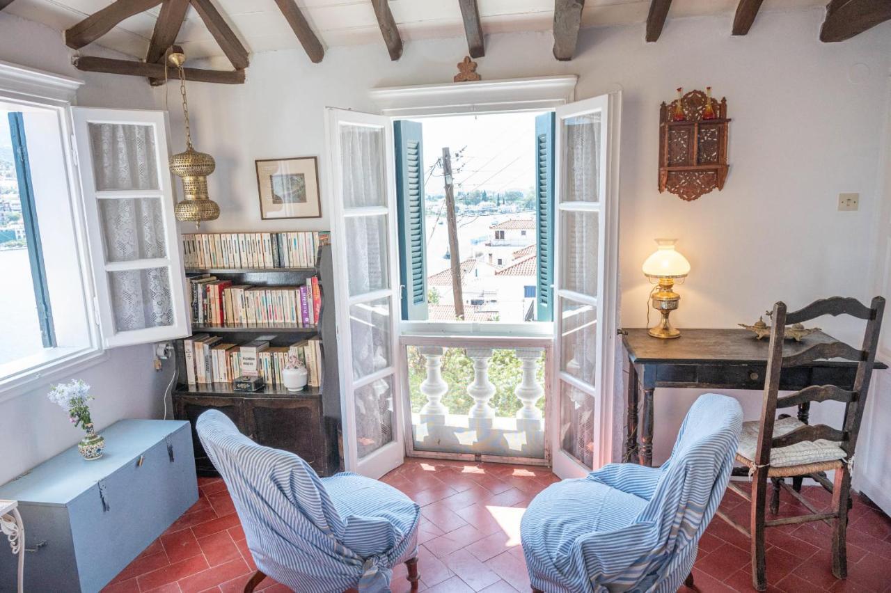 Traditional House Under The Clock Tower With Sweet View Poros Town Екстериор снимка